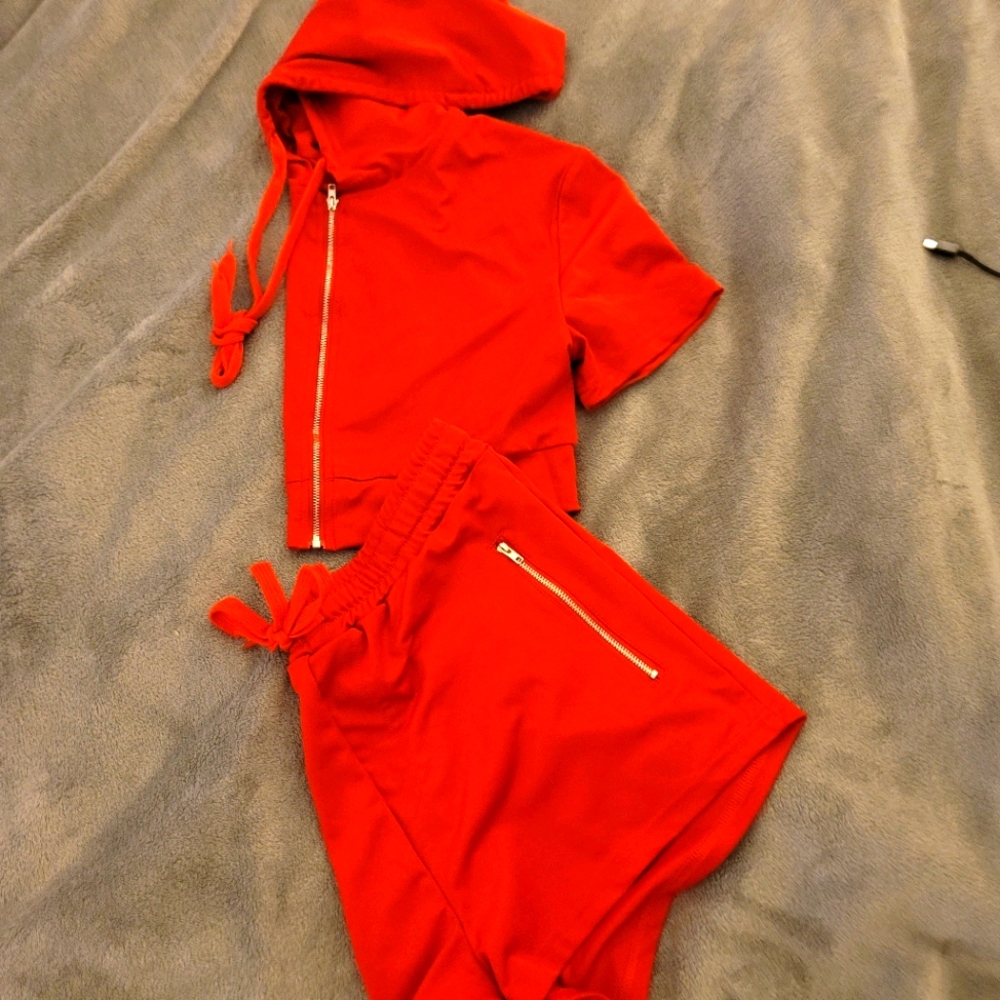 Women's XL Red 🔴 Short Set / Jacket & Shorts